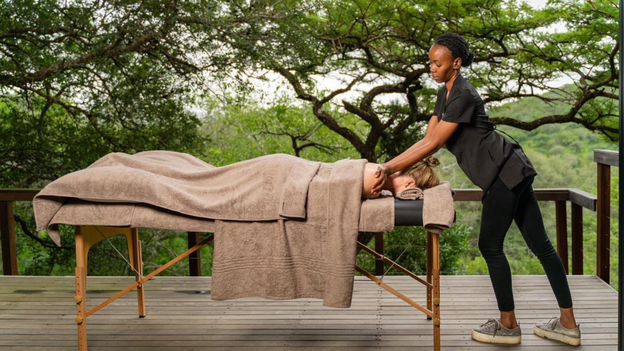 Sungulwane Private Game Lodge Hluhluwe Exteriör bild