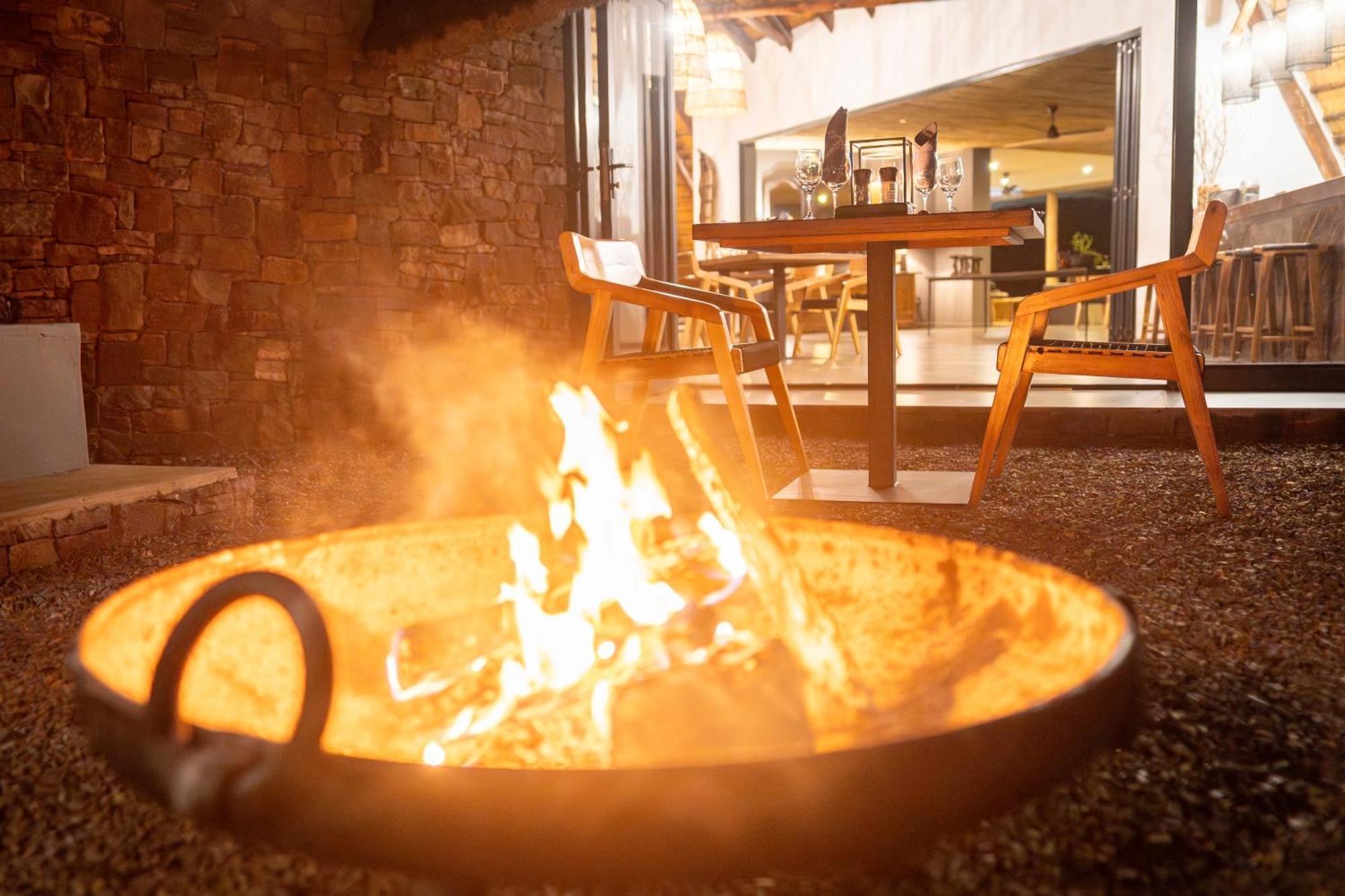 Sungulwane Private Game Lodge Hluhluwe Exteriör bild