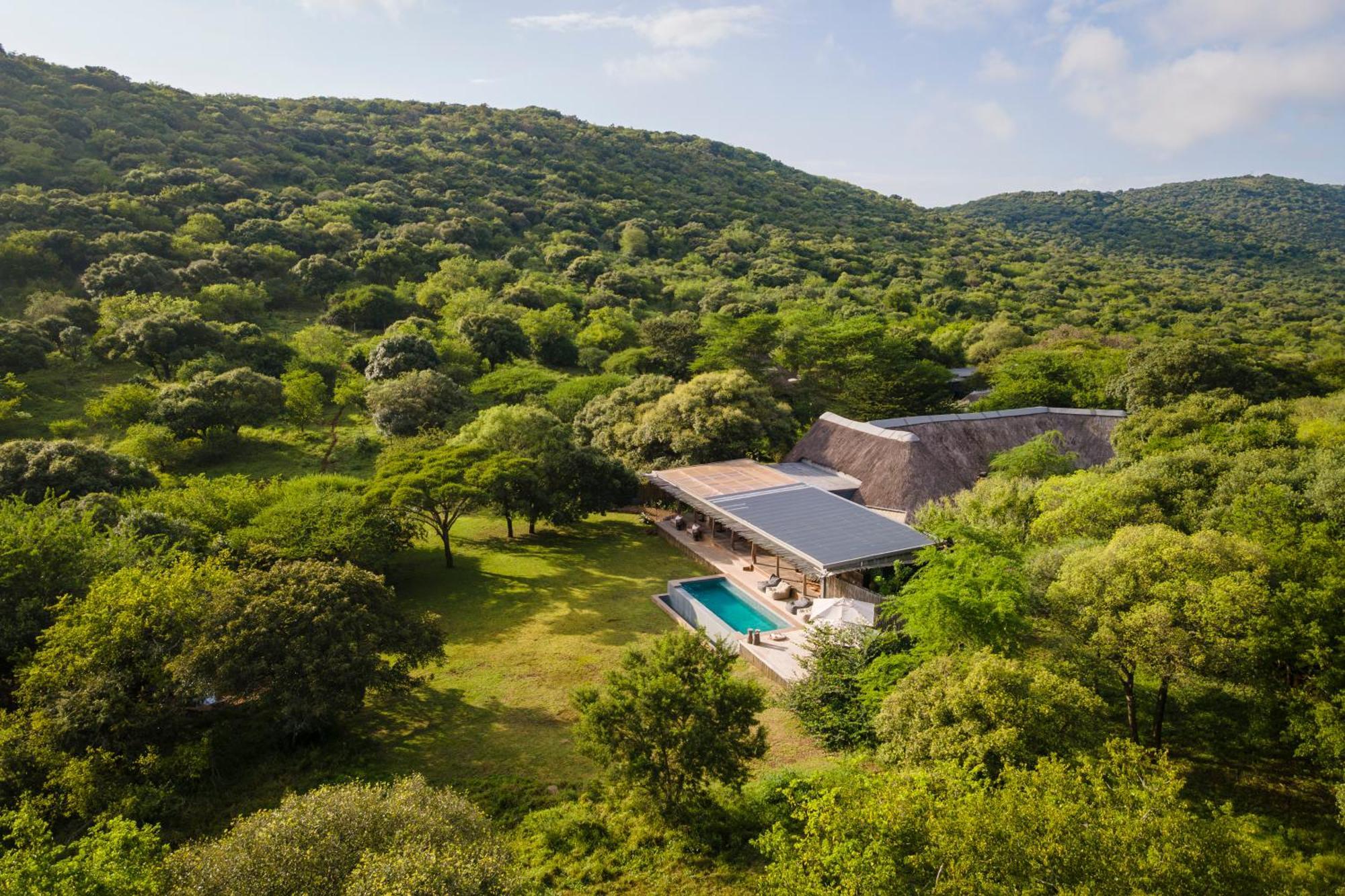 Sungulwane Private Game Lodge Hluhluwe Exteriör bild